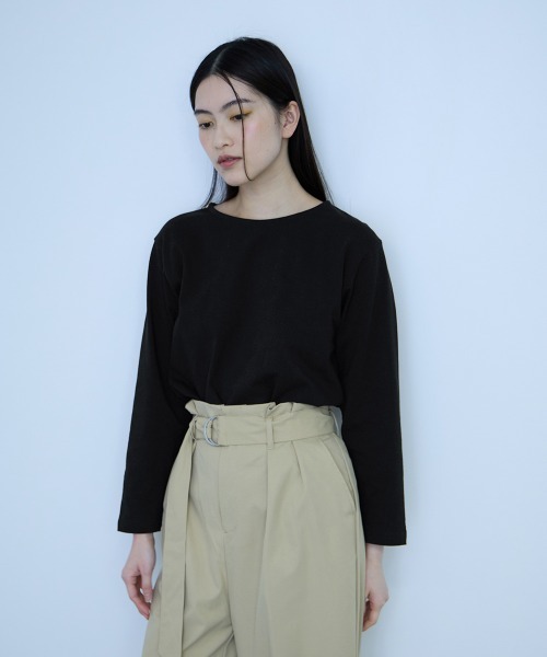VICKY(ビッキー)の「【シーズンレス】袖刺繍コットンプルオーバー(Tシャツ/カットソー・レディース・オフホワイト/ネイビー/ライトグレー/ブラック・M)」の8枚目の写真