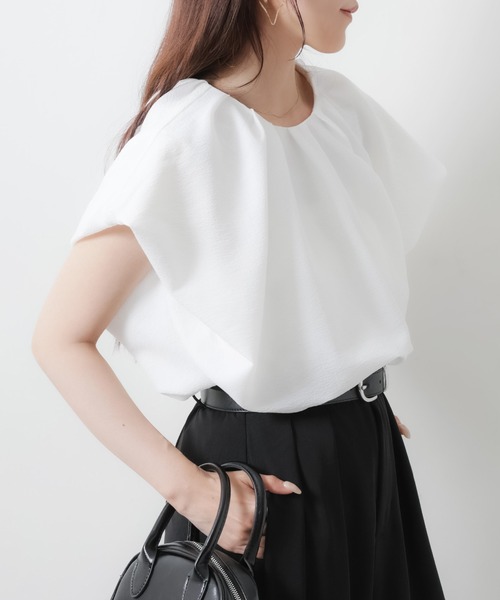 Riberry（リベリー）の「フレンチスリーブタックバルーンブラウス（シャツ/ブラウス・レディース・ベージュ/オフホワイト/ブラック・MEDIUM）」の17枚目の写真
