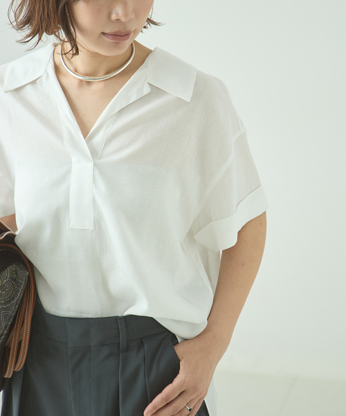 The Loom(ザ ルーム)の「The Loom/ザ ルーム BACK TUCK SHIRT シャツ TL18UO-WH11(シャツ/ブラウス・レディース・ベージュ/ホワイト・SMALL)」の2枚目の写真