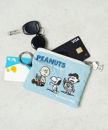 Vintage PEANUTS（ビンテージピーナッツ）の「"09"≪Vintage PEANUTS≫どっちにも伸びーる キーリール付き 2ポケット ナイロン 刺繍 パスポーチ（パスケース）」
