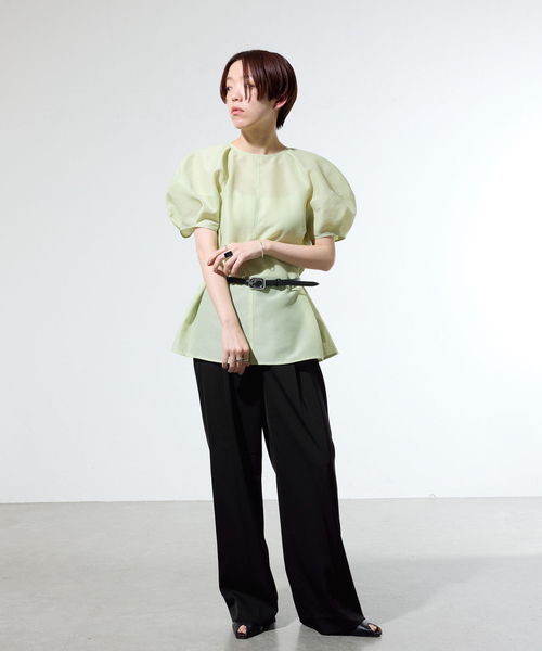 IENA（イエナ）の「《一部カラー店舗限定》ライトツイルセミワイドパンツ（その他パンツ・レディース・ベージュ/ブラック/レッド・34/38/36）」の15枚目の写真