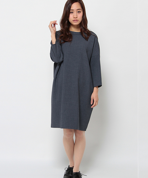 LBC（エルビーシー）の「ポリレーヨン2重織プチネックワンピース（ワンピース・レディース・ライトグレー/チャコールグレー/ダークブルー・MEDIUM/LARGE）」の3枚目の写真
