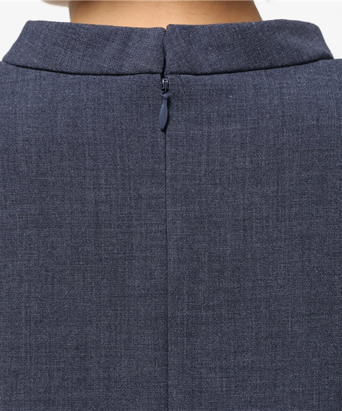 LBC（エルビーシー）の「ポリレーヨン2重織プチネックワンピース（ワンピース・レディース・ライトグレー/チャコールグレー/ダークブルー・MEDIUM/LARGE）」の9枚目の写真