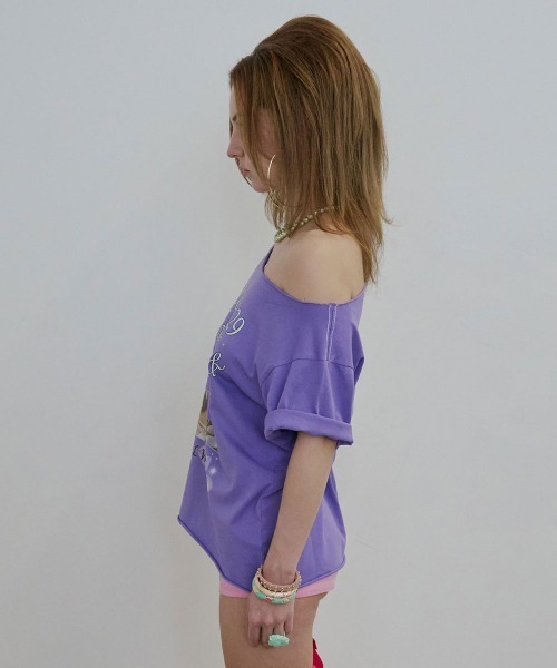 SCULPTOR(スカルプター)の「Healing Off-Shoulder Tee(Tシャツ/カットソー・レディース・ブルー/パープル/ホワイト・SMALL/MEDIUM/LARGE)」の17枚目の写真