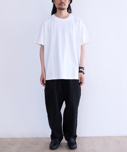 LES TIEN(レスティエン)の「LES TIEN OVERSIZED TEE (HV-2036J)(Tシャツ/カットソー・メンズ・ネイビー/ホワイト/ブラック系その他/ブラック・LARGE/MEDIUM)」の5枚目の写真