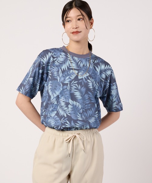 Arnold Palmer(アーノルドパーマー)の「シェア リゾート柄 Tシャツ(Tシャツ/カットソー・レディース・ブラウン系その他/グリーン系その他/ホワイト系その他/ブルー系その他・S/M/L/LL/XS)」の9枚目の写真