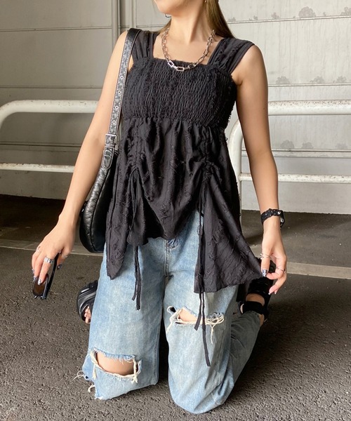 non-hedge(ノンヘッジ)の「ダメージドロストイレギュラーヘムキャミソール(Tシャツ/カットソー・レディース・アイボリー/ブラック/グレー/ベージュ・FREE)」の3枚目の写真