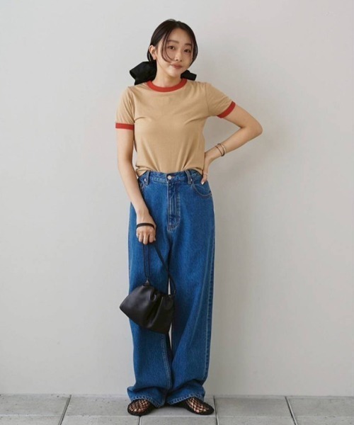 TODAYFUL(トゥデイフル)の「Compact Ringer Tee(Tシャツ/カットソー・レディース・ネイビー/ベージュ/キナリ/ブルー系その他・FREE)」の6枚目の写真