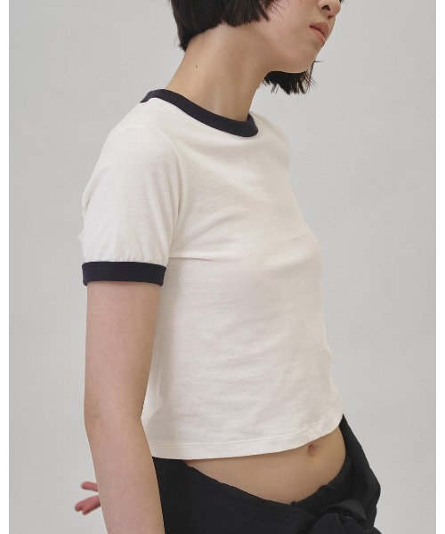 TODAYFUL(トゥデイフル)の「Compact Ringer Tee(Tシャツ/カットソー・レディース・ネイビー/ベージュ/キナリ/ブルー系その他・FREE)」の15枚目の写真
