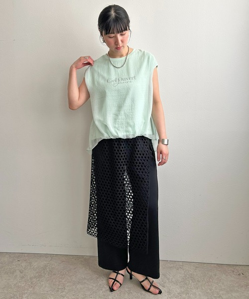 LHELBIE(レルビエ)の「シアーレイヤードロゴTシャツ(Tシャツ/カットソー・レディース・オフホワイト/ブラック/グリーン・M)」の11枚目の写真