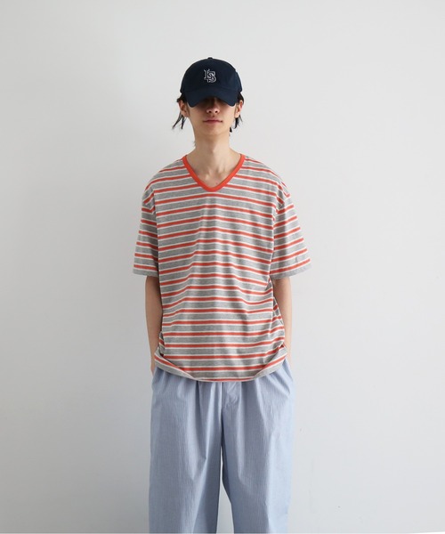 KAIKO(カイコー)の「KAIKO V neck border t-shirts(Tシャツ/カットソー・メンズ・レッド/サックスブルー・1/2)」の2枚目の写真