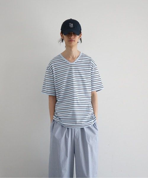 KAIKO(カイコー)の「KAIKO V neck border t-shirts(Tシャツ/カットソー・メンズ・レッド/サックスブルー・1/2)」の1枚目の写真
