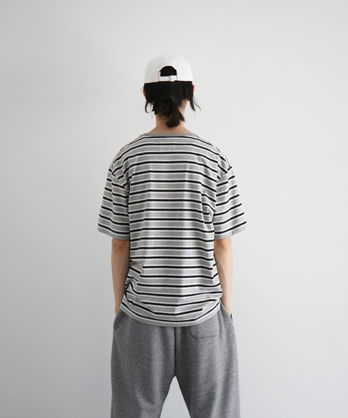 KAIKO(カイコー)の「KAIKO V neck border t-shirts(Tシャツ/カットソー・メンズ・レッド/サックスブルー・1/2)」の4枚目の写真