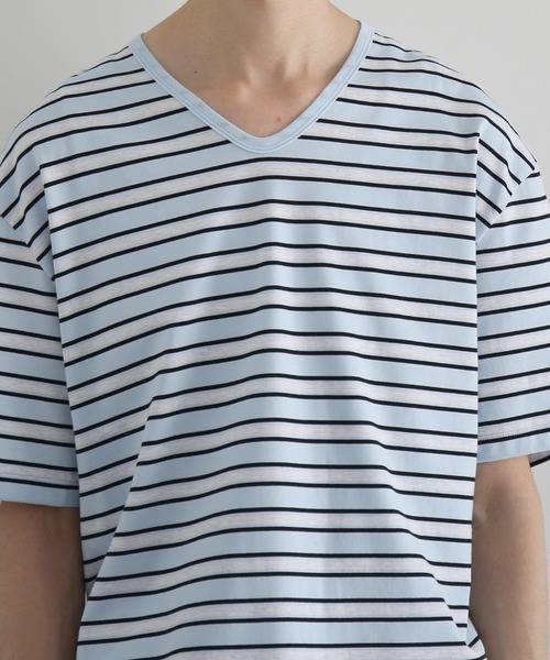 KAIKO(カイコー)の「KAIKO V neck border t-shirts(Tシャツ/カットソー・メンズ・レッド/サックスブルー・1/2)」の9枚目の写真