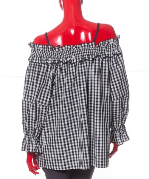 DOUBLE STANDARD CLOTHING(ダブルスタンダードクロージング)の「ギンガムチェックオフショルダーブラウス(WEB限定)(シャツ/ブラウス・レディース・チェック・FREE)」の4枚目の写真