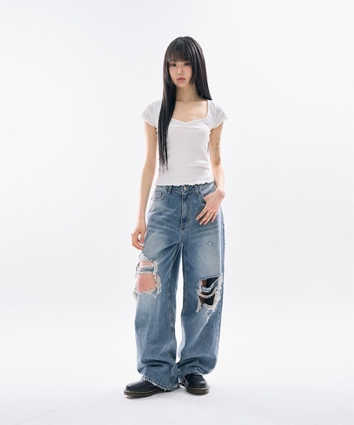 raucohouse(ラウコハウス)の「ハートネックリブ半袖Tシャツ(Tシャツ/カットソー・レディース・ブラック/アイボリー・FREE)」の13枚目の写真