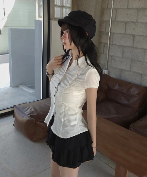 Aelina(エリナ)の「ボタンダウンシングルブレストタイトブラウス(シャツ/ブラウス・レディース・ホワイト・FREE)」の2枚目の写真