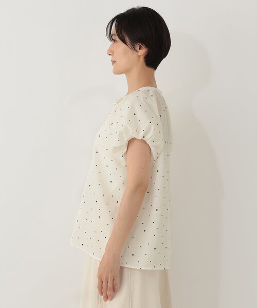 Afternoon Tea(アフタヌーンティー)の「ドットパフスリーブブラウス(シャツ/ブラウス・レディース・ブラック/アイボリー・MEDIUM)」の4枚目の写真