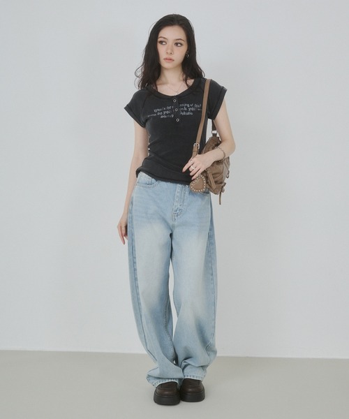 ENVYM(アンビー)の「ヘンリーネックプリントトップス(Tシャツ/カットソー・レディース・レッド/グリーン/ブラック・FREE)」の21枚目の写真