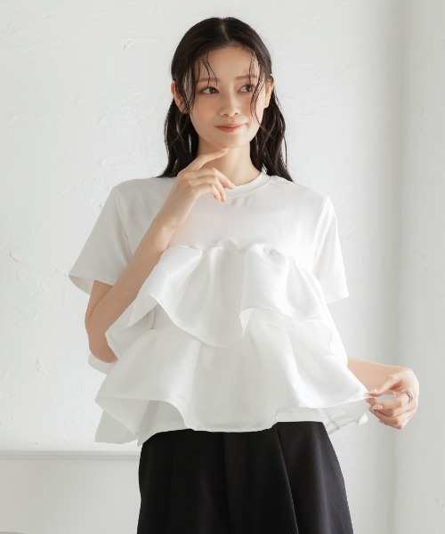 Nulli(ヌリ)の「シャイニーフリルトップス(Tシャツ/カットソー・レディース・ブラック/オフホワイト・FREE)」の1枚目の写真