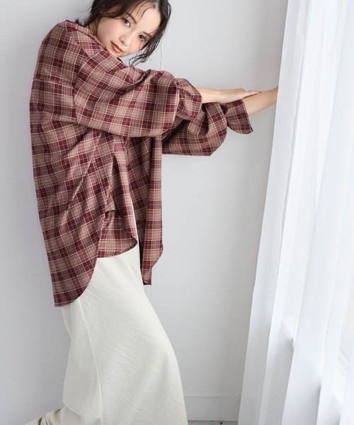 mysty woman(ミスティウーマン)の「2Pチェック柄シャツ長袖 1055370(シャツ/ブラウス・レディース・ベージュ/ワインレッド/ブラック・FREE)」の9枚目の写真