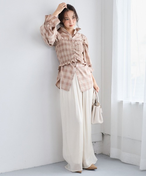 mysty woman(ミスティウーマン)の「2Pチェック柄シャツ長袖 1055370(シャツ/ブラウス・レディース・ベージュ/ワインレッド/ブラック・FREE)」の21枚目の写真