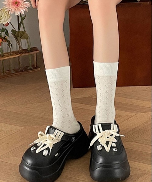 gossip!ロサンゼルス(ゴシップロサンゼルス)の「【Y2Kガーリー】リボン付き レトロ厚底クロッグサンダル(サンダル・レディース・ブラック・L/M/XL)」の3枚目の写真