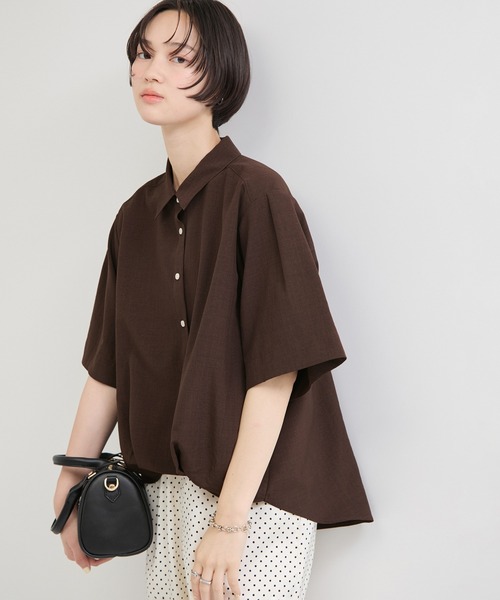 le cercle ADAM ET ROPE'(ルセルクルアダムエロペ)の「タンブラーブッチャーレギュラーカラーシャツ/セットアップ対応(シャツ/ブラウス・レディース・チャコールグレー/キャメル/ダークブラウン・FREE)」の3枚目の写真