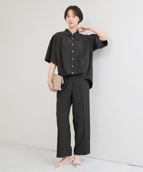 le cercle ADAM ET ROPE'(ルセルクルアダムエロペ)の「タンブラーブッチャーレギュラーカラーシャツ/セットアップ対応(シャツ/ブラウス・レディース・チャコールグレー/キャメル/ダークブラウン・FREE)」の9枚目の写真