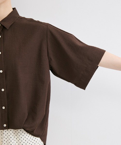 le cercle ADAM ET ROPE'(ルセルクルアダムエロペ)の「タンブラーブッチャーレギュラーカラーシャツ/セットアップ対応(シャツ/ブラウス・レディース・チャコールグレー/キャメル/ダークブラウン・FREE)」の19枚目の写真