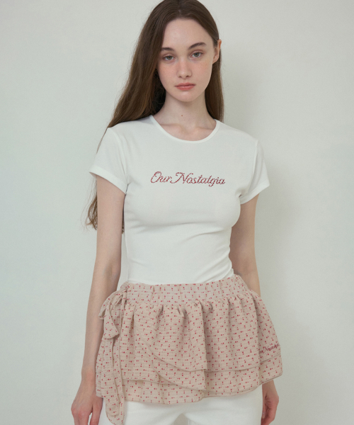 OURNOSTALGIA（アワー ノスタルジア）の「Embo dot shirring skirt_Beige(O25-SK08)（スカート・レディース・ネイビー・FREE）」の2枚目の写真