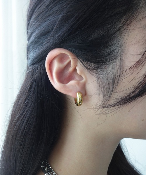 4quince(フォークインス)の「【金属アレルギー対応】スパークビジューフープピアス(ピアス(両耳用)・レディース・ゴールド/シルバー・FREE)」の2枚目の写真
