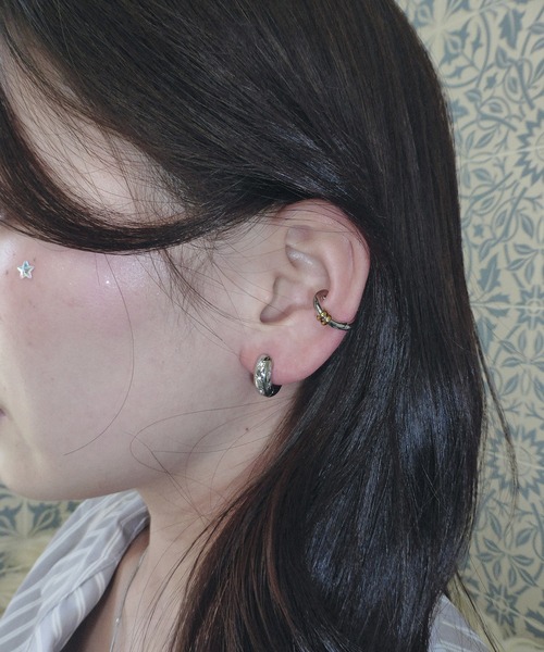 4quince(フォークインス)の「【金属アレルギー対応】スパークビジューフープピアス(ピアス(両耳用)・レディース・ゴールド/シルバー・FREE)」の15枚目の写真