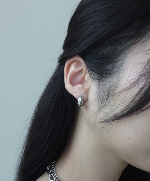 4quince(フォークインス)の「【金属アレルギー対応】スパークビジューフープピアス(ピアス(両耳用)・レディース・ゴールド/シルバー・FREE)」の10枚目の写真