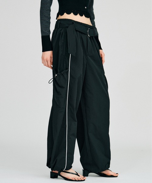 PRANK PROJECT（プランクプロジェクト）の「【2026Autumn Pre-Order】ベルテッドトラックパンツ / Belted Track Pants（その他パンツ・レディース・レッド/ブラック/ベージュ・38/36）」の10枚目の写真