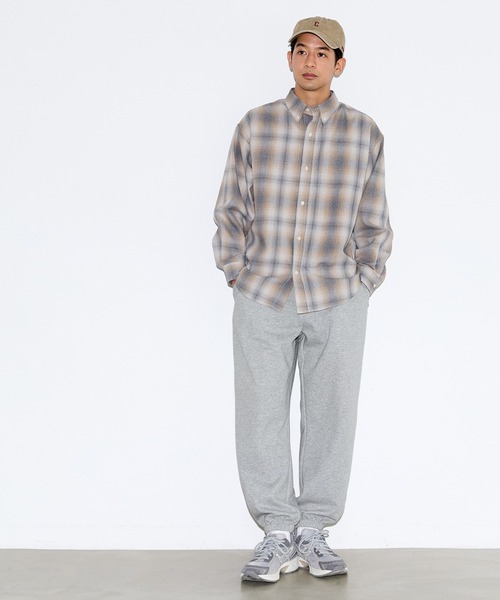 coca(coca)(コカ)の「サイドZIP付きスウェットワイドジョガーパンツ(スウェットパンツ・メンズ・グレー/ブラック・XL/L/M)」の4枚目の写真