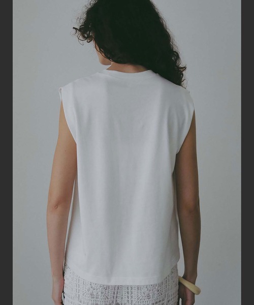 HER.(ハー)の「スリーブレスカットT(Tシャツ/カットソー・レディース・ベージュ/オフホワイト/ブラック・フリー)」の14枚目の写真