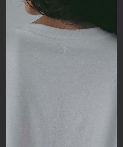 HER.(ハー)の「スリーブレスカットT(Tシャツ/カットソー・レディース・ベージュ/オフホワイト/ブラック・フリー)」の15枚目の写真