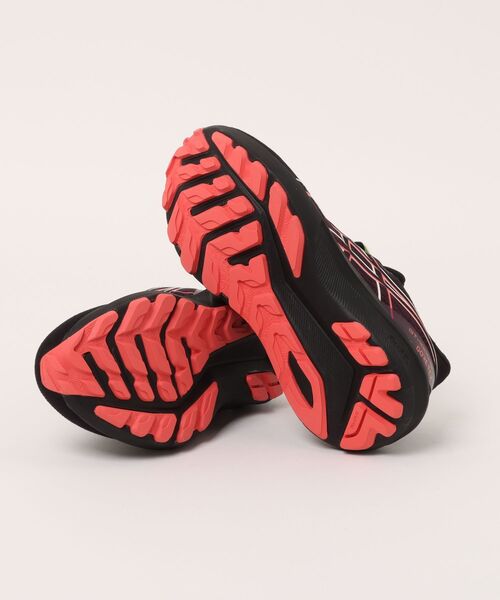 ASICS(アシックス)の「ASICS アシックス GT-1000 15 GTX【防水透湿】GORE-TEX ゴアテックス レディーススニーカー ランニング 晴雨兼用(スニーカー・レディース・ホワイト×ピンク/ブラック×レッド・23.0cm/23.5cm/24.0cm/24.5cm/22.5cm/25.0cm)」の4枚目の写真