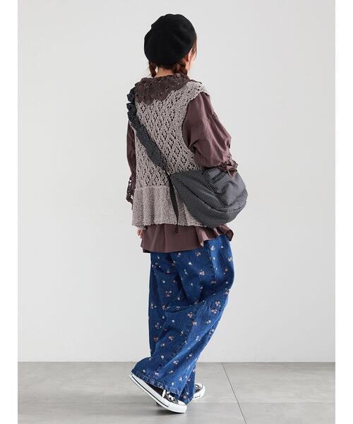 Samansa Mos2(サマンサ モスモス)の「〈WEB限定SS・XLサイズ展開あり〉デニムワイドバレルパンツ(デニムパンツ・レディース・キャメル/ピンク/ネイビー/ブルー・S/M/L)」の15枚目の写真