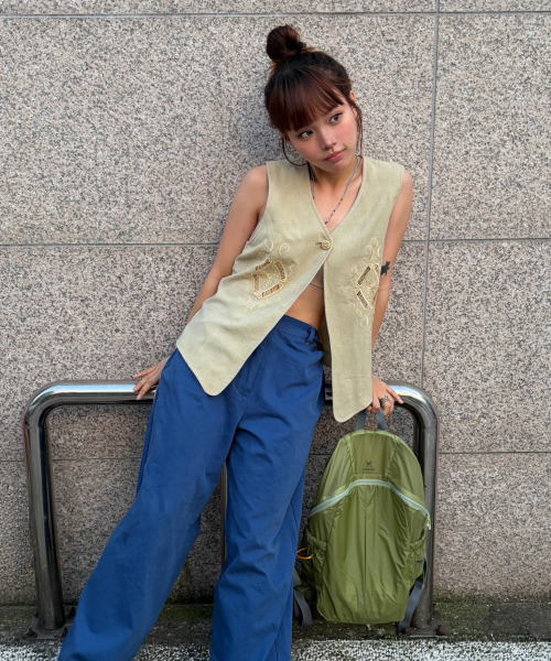 RAWROW（ロウロウ）の「コーデュラエアラウンドバックパック [3色]（バックパック/リュック・レディース・ブラック/グレー/ライム・FREE）」の5枚目の写真