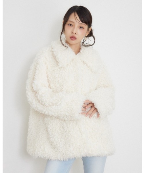 rienda(リエンダ)の「【AW先行アイテム】ステンカラーボアコート 秋服 冬服(ステンカラーコート・レディース・ブラウン/ピンク/ホワイト・FREE)」の2枚目の写真