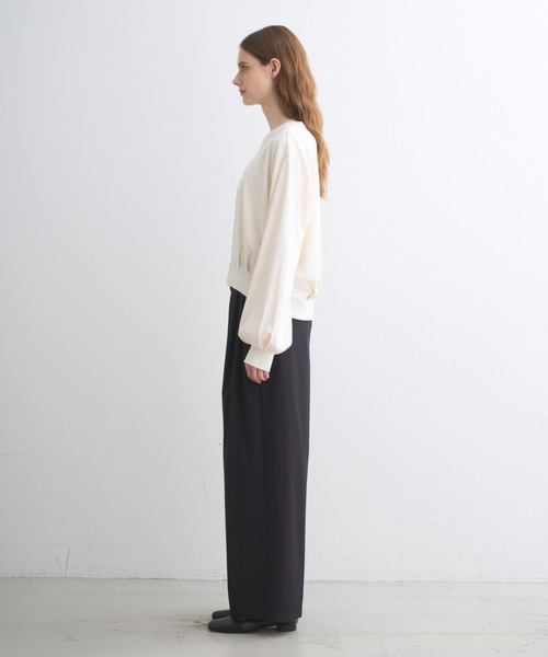 three dots(スリードッツ)の「スエードジャージー ボリュームトップス(Tシャツ/カットソー・レディース・アイボリー/ブラック・SMALL)」の9枚目の写真