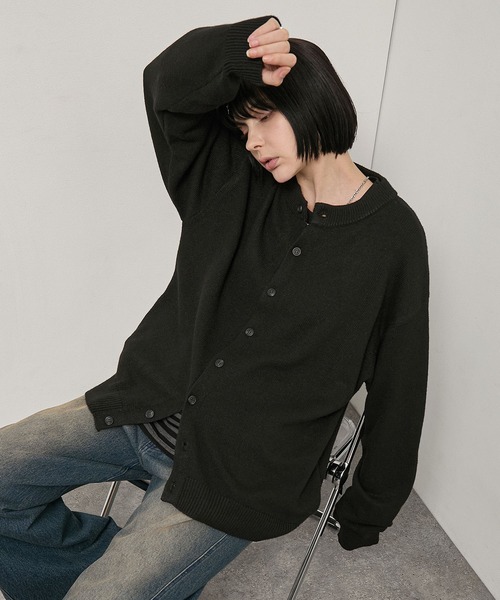 Alfred Alex（アルフレッドアレックス）の「【Alfred Alex】Mix Yarn Knit Cardigan / オーバーサイズ ミックスヤーン クルーネック ニットカーディガン（カーディガン/ボレロ・メンズ・チャコール/ブラウン系/レッド系/ブラック系/スミクロ・L/M）」の7枚目の写真