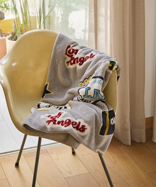 BAYFLOW(ベイフロー)の「BFフリースブランケットM 26AW 100×160(ブランケット・レディース・ネイビー/ブルー/スモーク/アイボリー/ベージュ/チャコール・0)」の7枚目の写真