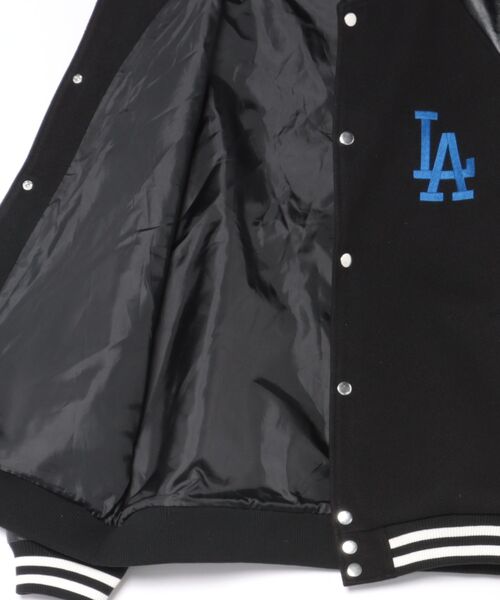 PEANUTS(ピーナッツ)の「【PEANUTS/ピーナッツ】【ユニセックスデザイン リンクコーデ・カップルコーデにも◎】MLB×PEANUTS スタジアムジャンパー スタジャン オーバーサイズ フェイクレザー ドジャース ヤンキース パドレス(スタジャン・メンズ・グレー系その他3/ブラック系その他/ブラック系その他2・MEDIUM/LARGE/X-LARGE)」の5枚目の写真