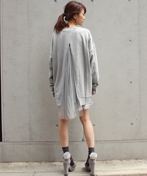 MICOAMERI(ミコアメリ)の「ビッグシルエットバックチュールスウェットシャツ(Tシャツ/カットソー・レディース・ホワイト/ブラック/グレー・FREE)」の11枚目の写真