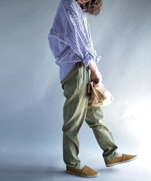 antiqua(アンティカ)の「シンプルデザインパンツ(その他パンツ・レディース・ブラック/カーキ/ベージュ/グレー・M)」の5枚目の写真