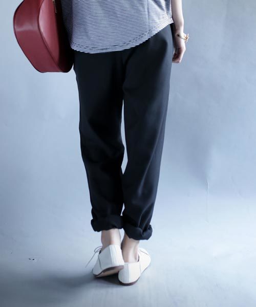 antiqua(アンティカ)の「シンプルデザインパンツ(その他パンツ・レディース・ブラック/カーキ/ベージュ/グレー・M)」の7枚目の写真