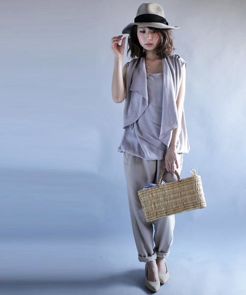 antiqua(アンティカ)の「シンプルデザインパンツ(その他パンツ・レディース・ブラック/カーキ/ベージュ/グレー・M)」の8枚目の写真